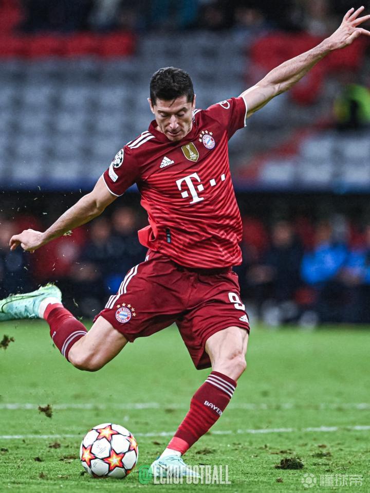 开云-包含莱万多夫斯基遭遇五连败，拜仁教练面临压力！的词条